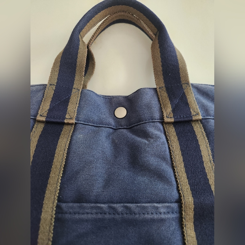 Hermes Large Paris Fourre Tote In Navy. - Picture 9 of 15